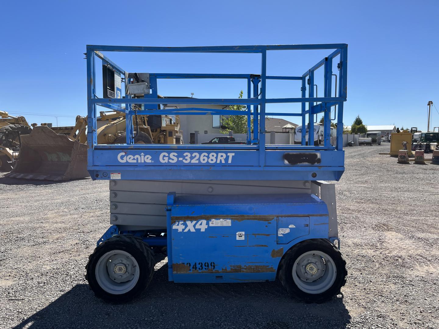 ./imagenes/INVOICE/2019/17079/ASCENSOR TIPO TIJERA GENIE GS-3268RT (6).JPG